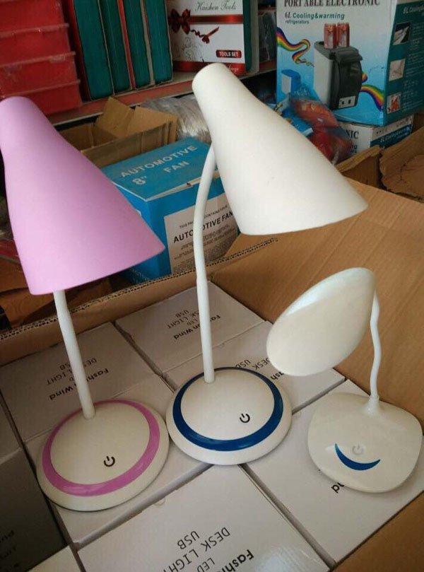 Đèn học để bàn cảm ứng bảo vệ mắt - chống cận thị KK