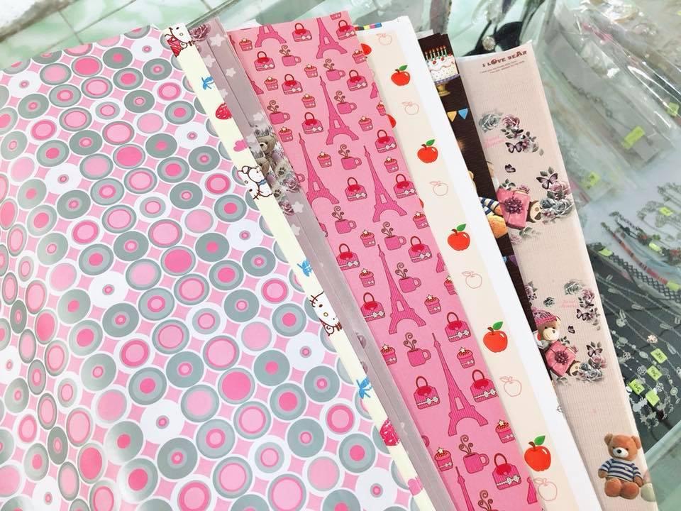 Set 5 tờ giấy bao hộp quà,bao sổ,bao tập,giao hoa văn ngẫu nhiên.