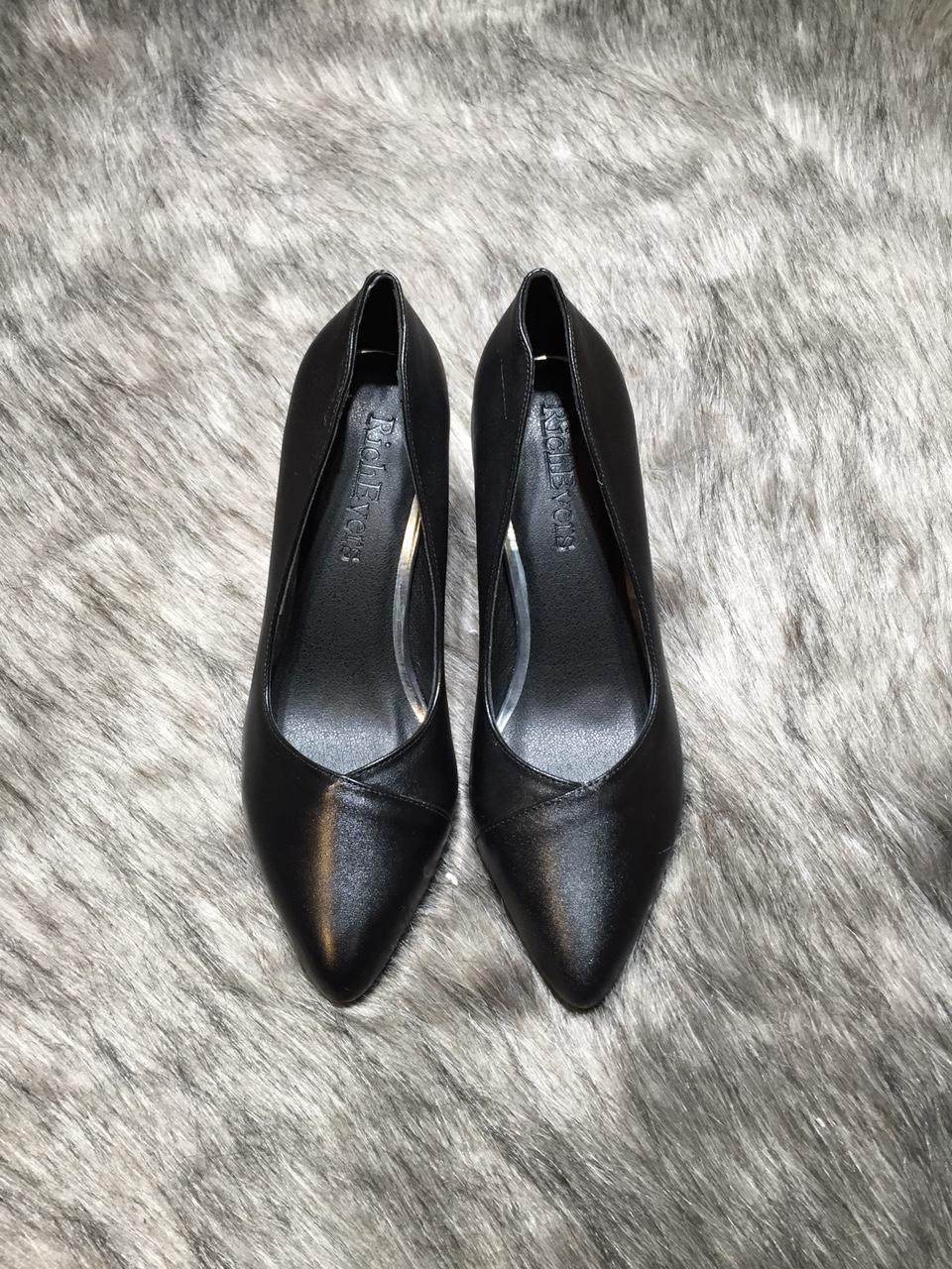 Giày cao gót da bò cao 7cm khâu chéo gót nhọn hu7983