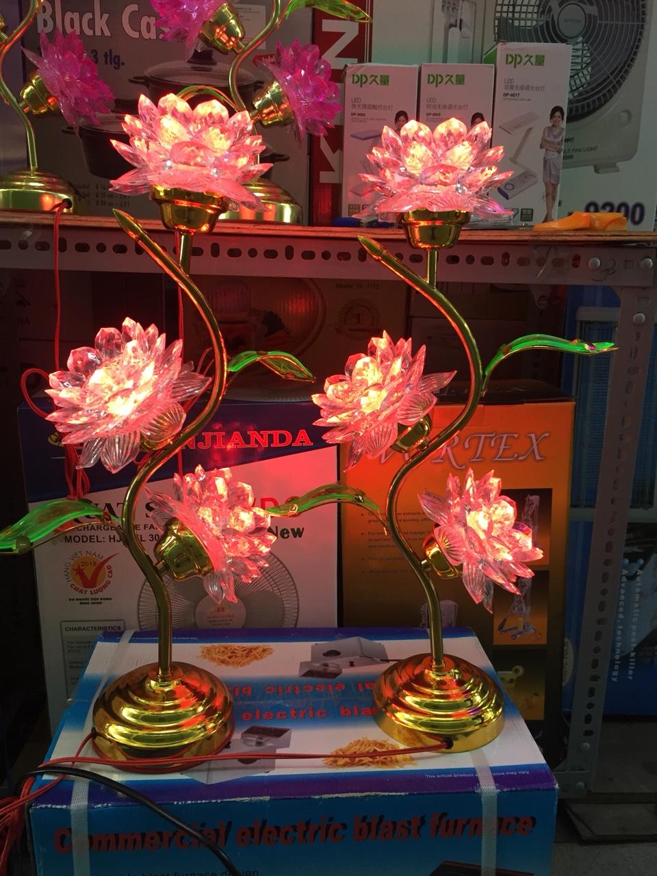 Mua Cặp đèn trang trí bàn thờ hoa sen 3 bông đổi màu MD-262 cao ...
