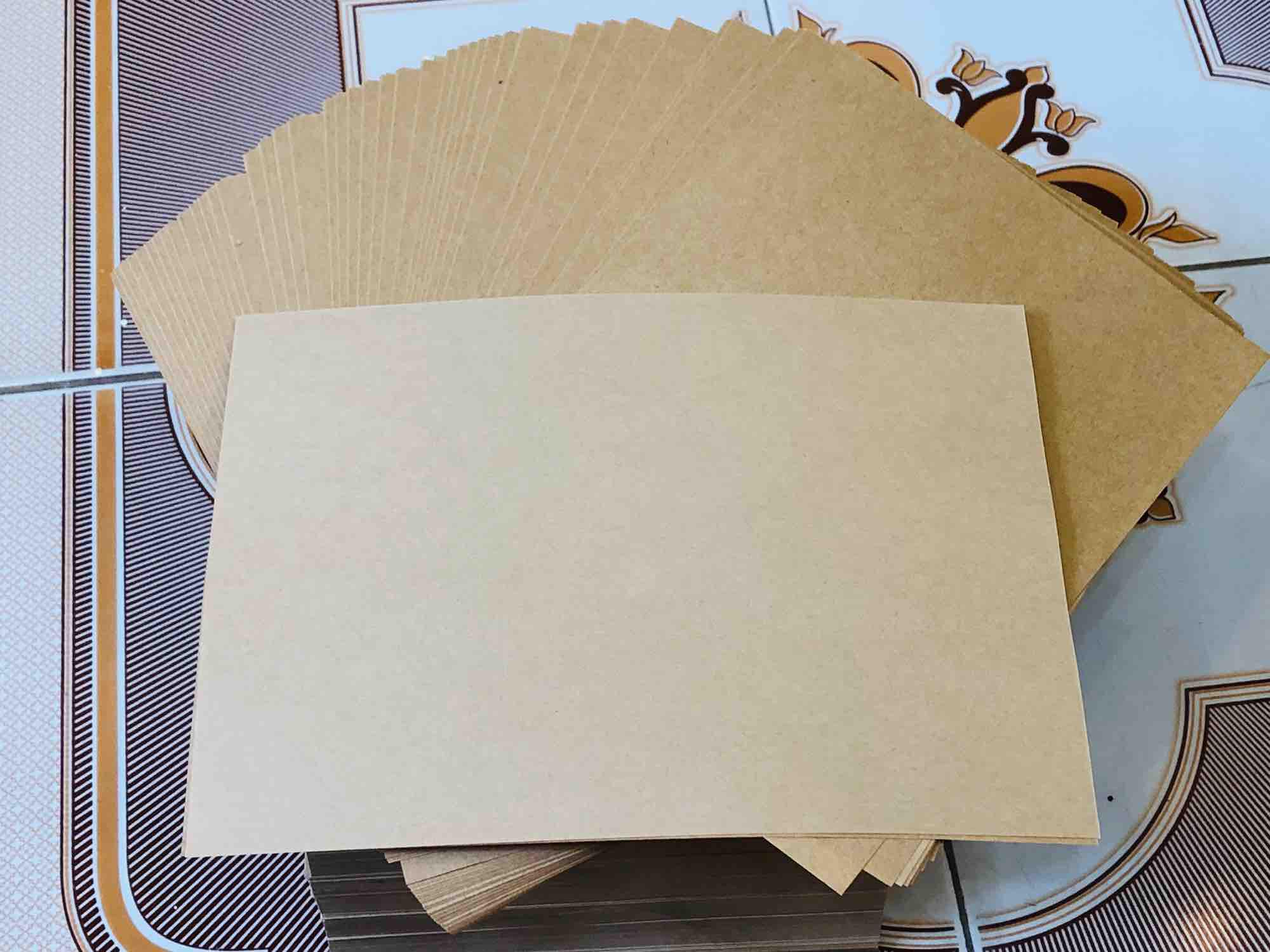 GIẤY KRAFT A5 ĐỊNH LƯỢNG 250 GSM (200 tờ)