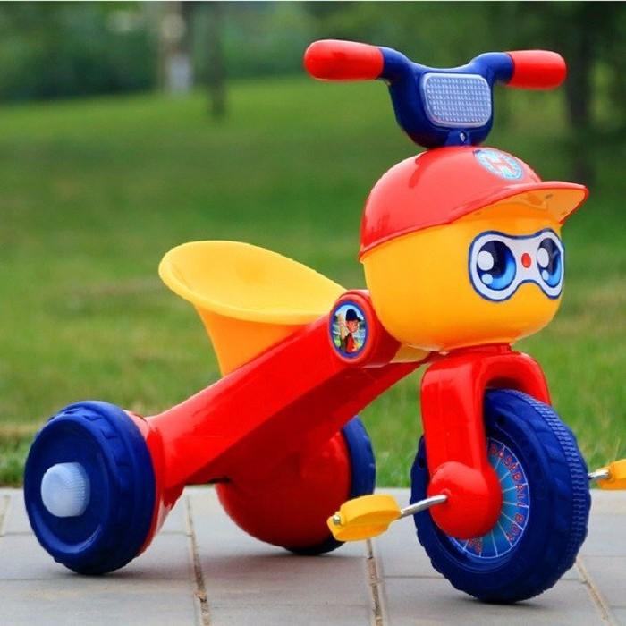 Xe 3 bánh con kiến phát nhạc có đèn nhấp nháy cho bé