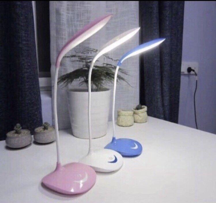 Đèn led để bàn chống cận cảm ưng 3 chế độ sáng có tích điện