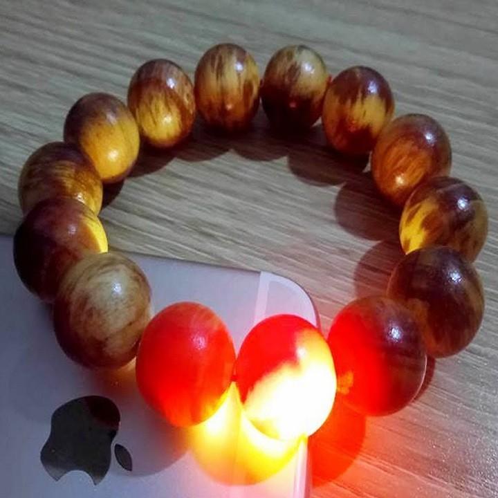 Vòng đeo tay gỗ huyết long 16mm