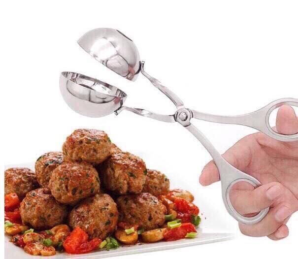 Kẹp gắp inox làm chả viên.
