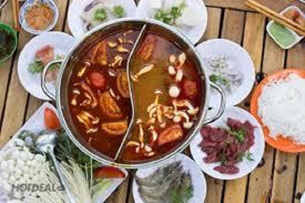 Noi Lau Hai Ngan - Mua ngay nồi lẩu inox cao cấp với thiết kế 2 ngăn riêng biệt giúp bạn và gia đình có thể ăn 2 món nẩu cùng một lúc, dùng được cho bếp gas, bếp từ, bếp hồng ngoại