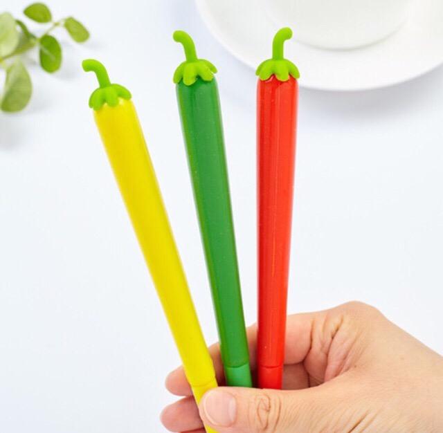 Bút viết mực nước Ớt 2 có 4 màu mực đen đỏ xanh tím - SakuraShop