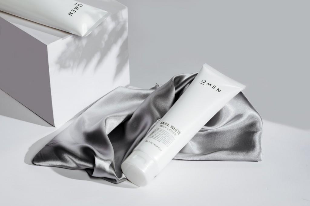 Sữa Dưỡng Thể Trăng Da Toàn Thân Snail White QMen