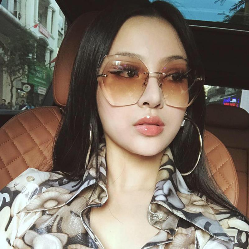 Kính lục giác hình ốc sang chảnh tím nhạt
