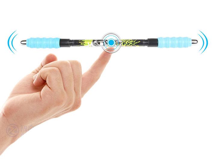 [HCM]Bút quay nghệ thuật ZG-5027 (Màu Ngẫu Nhiên)