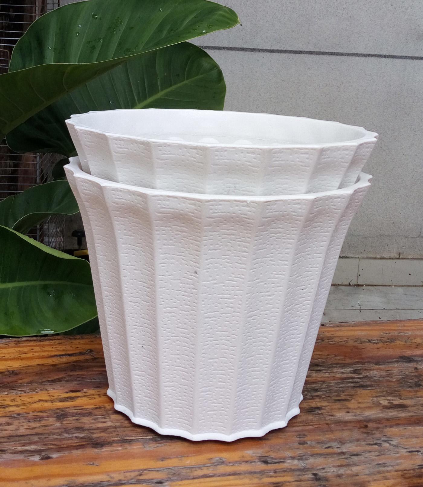 [HCM]Bộ 2 chậu trồng hoa khía màu trắng đẹp size 22x18x15cm