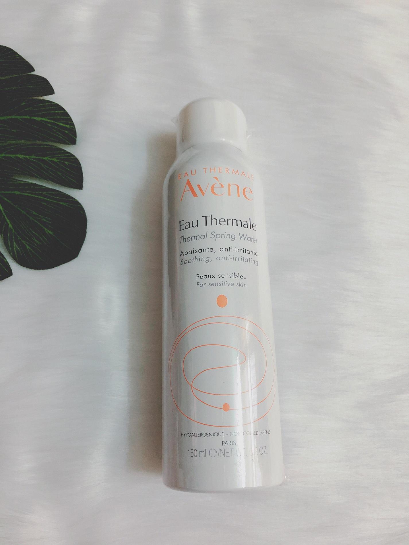 Avene - xịt khoáng làm dịu, chống kích ứng da tặng kèm kem dưỡng avene