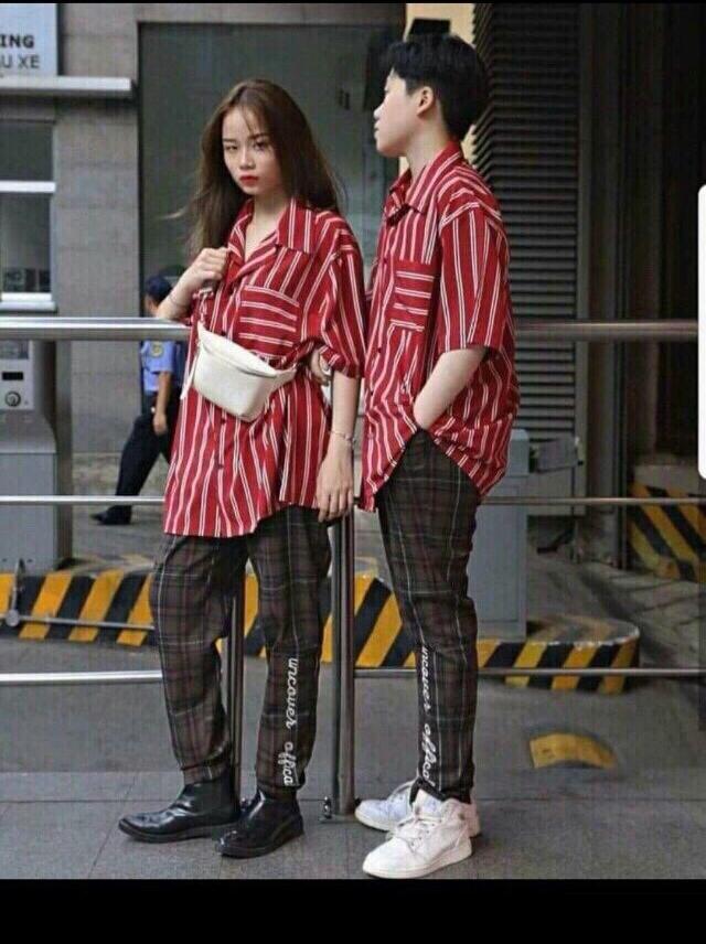 Áo sơmi sọc túi đỏ