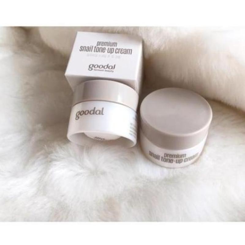 Kem dưỡng trắng da và nâng tone da tức thì Ốc Sên Goodal Premium Snail Tone-Up Cream hộp Mini