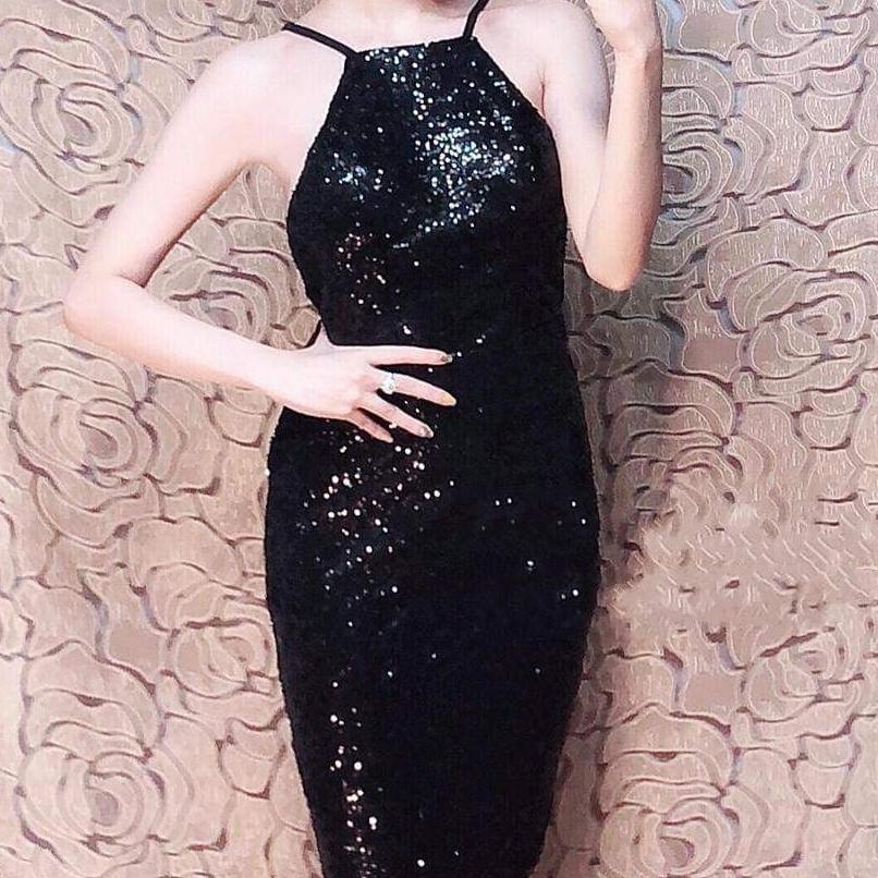 Đầm body 2 dây kim sa