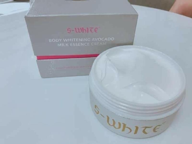 Kem dưỡng body bơ sữa Swhite