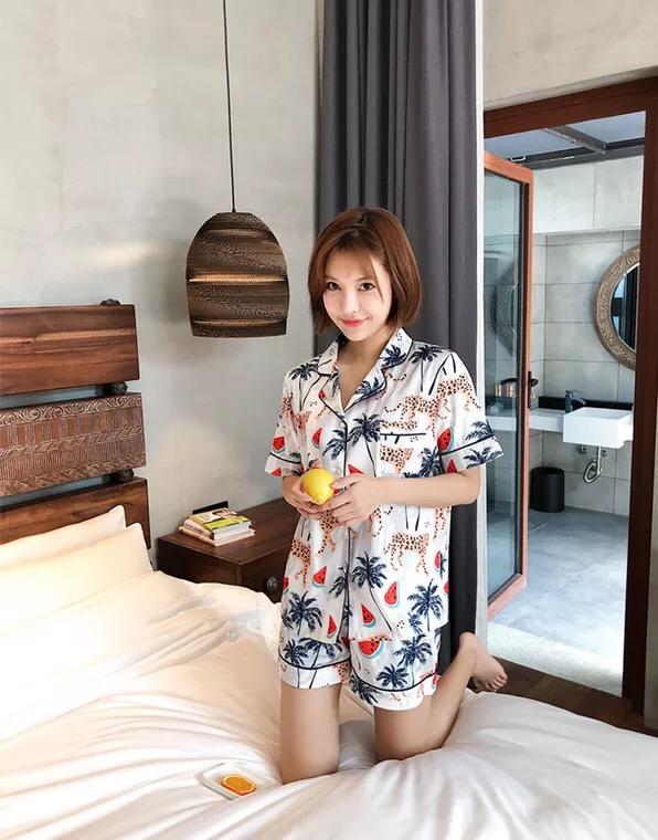 Đồ bộ nữ,đồ mặc nhà thời trang-yori#bộ pyjama nữ vải lụa hàn quốc cao cấp-lụa báo gấm-shego official