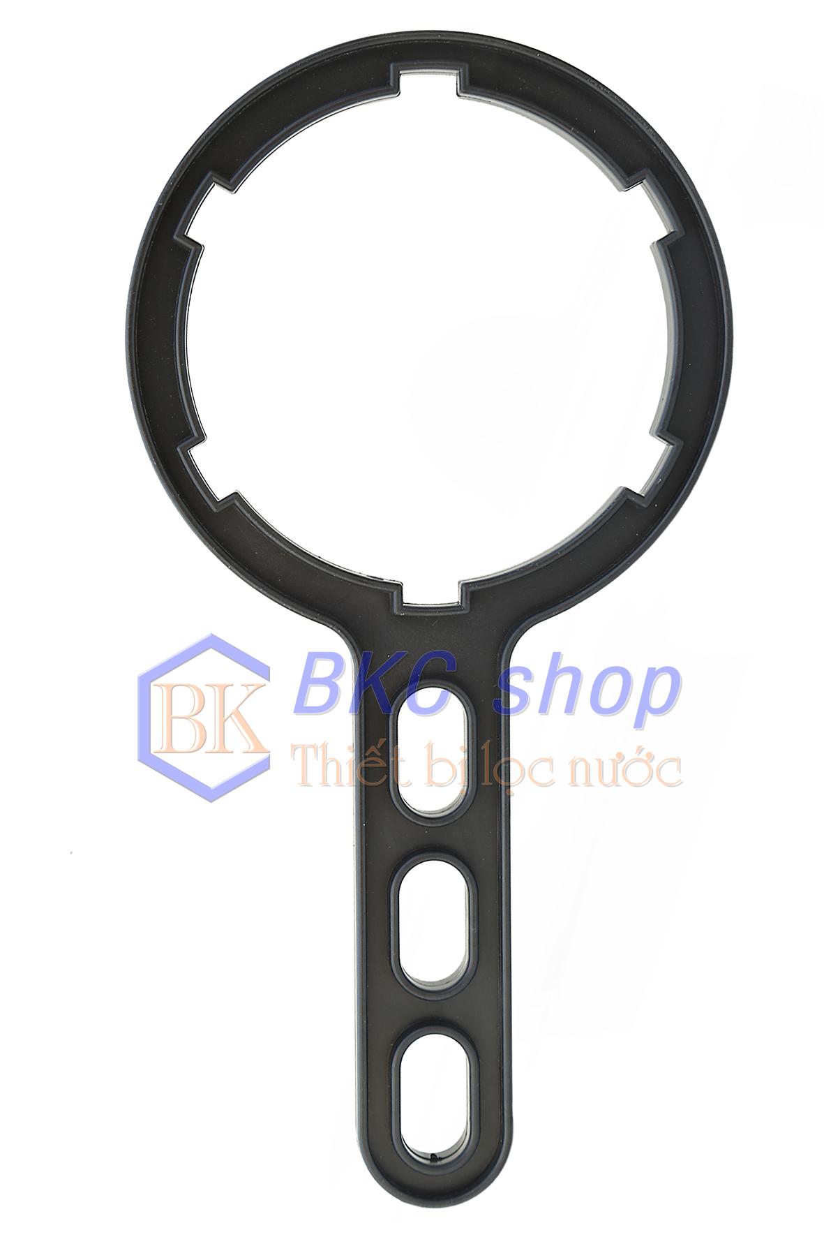 Tay khóa mở cốc lọc 20 inch