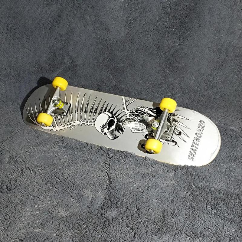 skate board hình đầu lâu Mã: SK0060 - XÁM