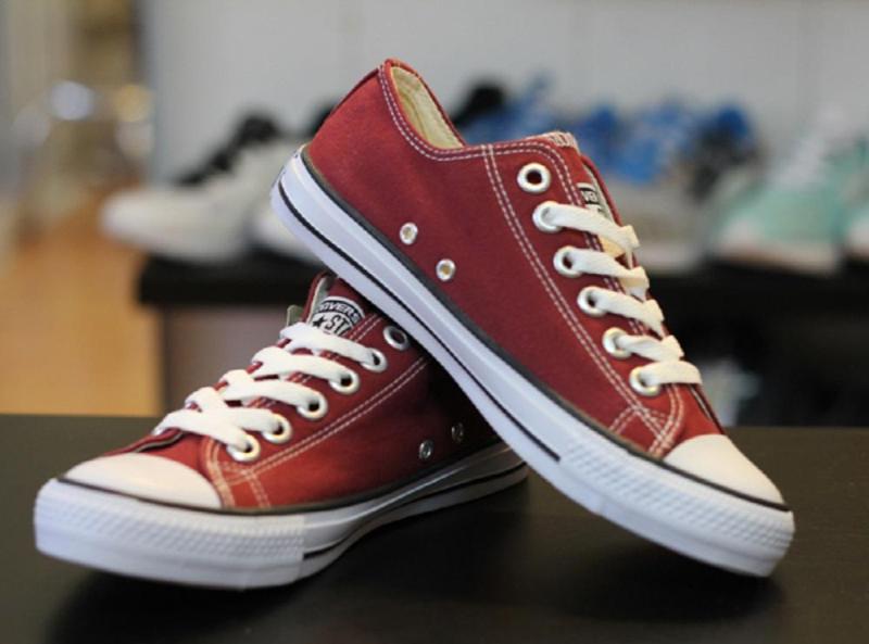 Giầy Converse Classic Đỏ mận thấp cổ dành cho nam