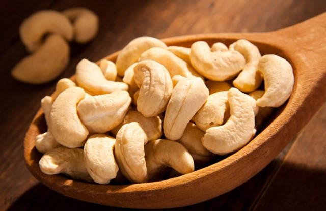 Hạt điều tươi làm sữa 500g (nguyên hạt)
