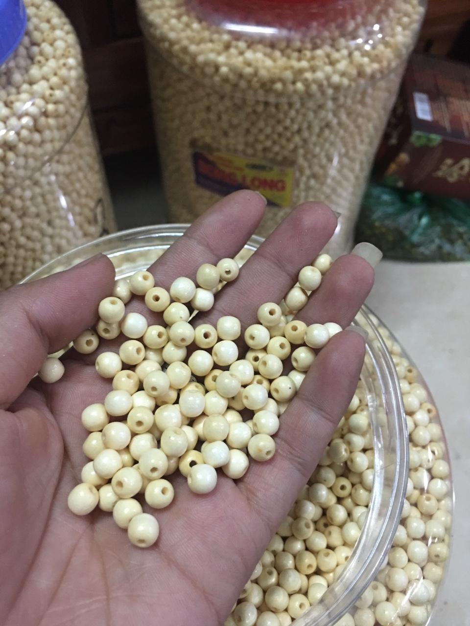 Combo sỉ 100g hạt dâu + 1 cuộn dây xâu vòng