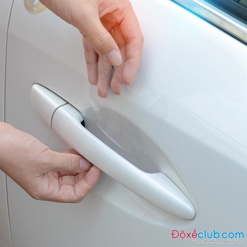 Bộ 04 miếng dán chống xước tay nắm cửa xe ô tô