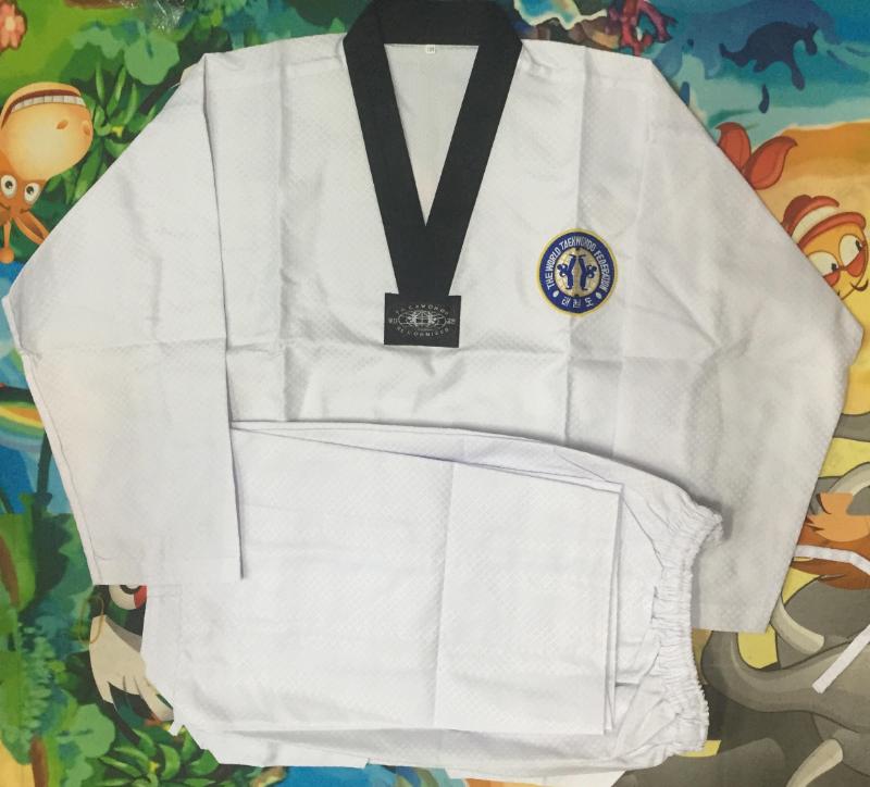 Võ phục Taekwondo WTF cổ đen vải kim cương