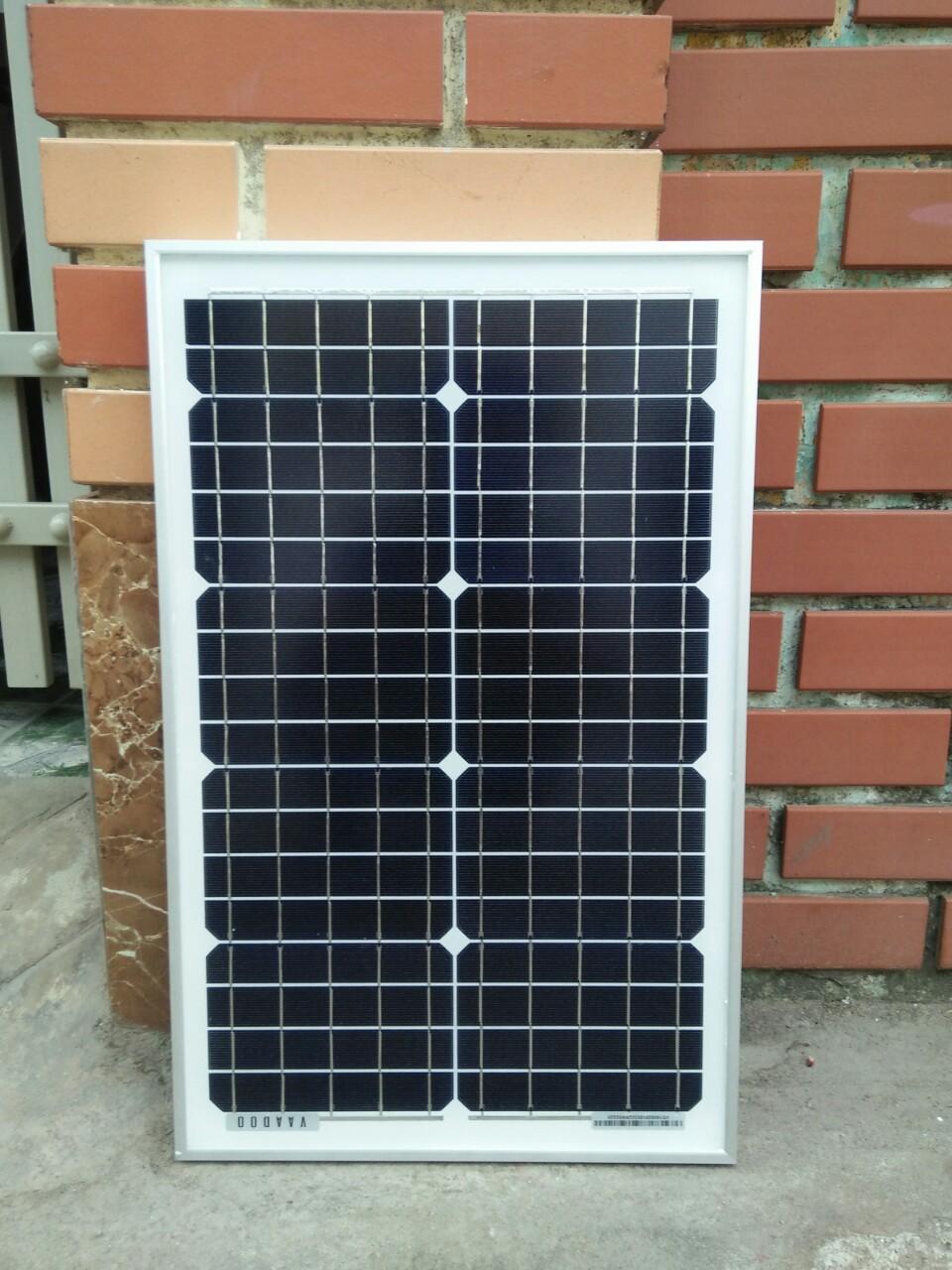 Tấm pin năng lượng mặt trời 25W Mono + sạc 10a