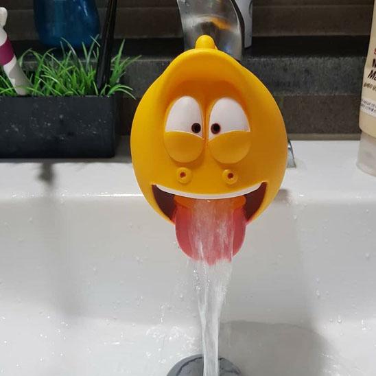 Vòi nước rửa tay sâu larva cho bé