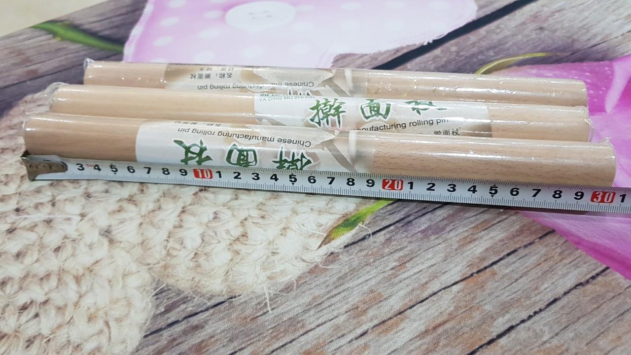 Cây cán bột bằng gỗ