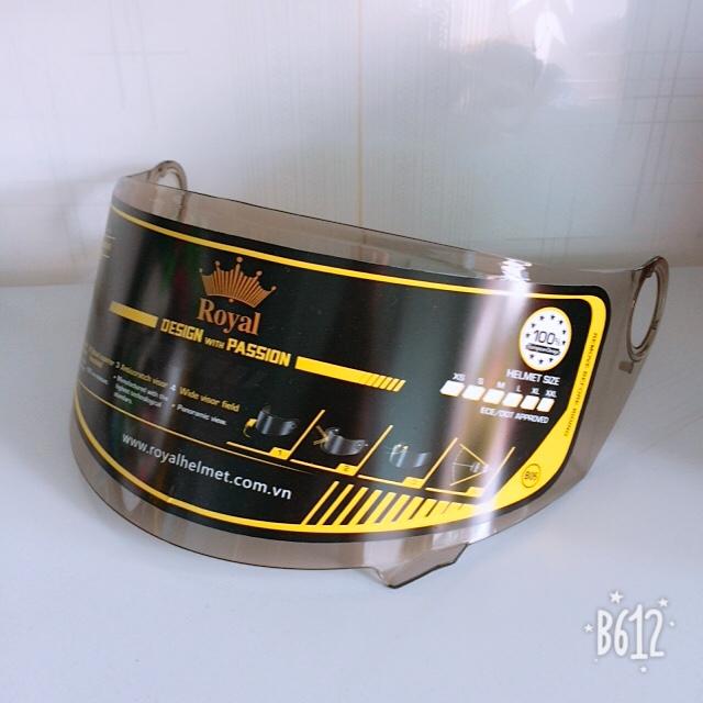 Kính nón bảo hiểm Royal M136