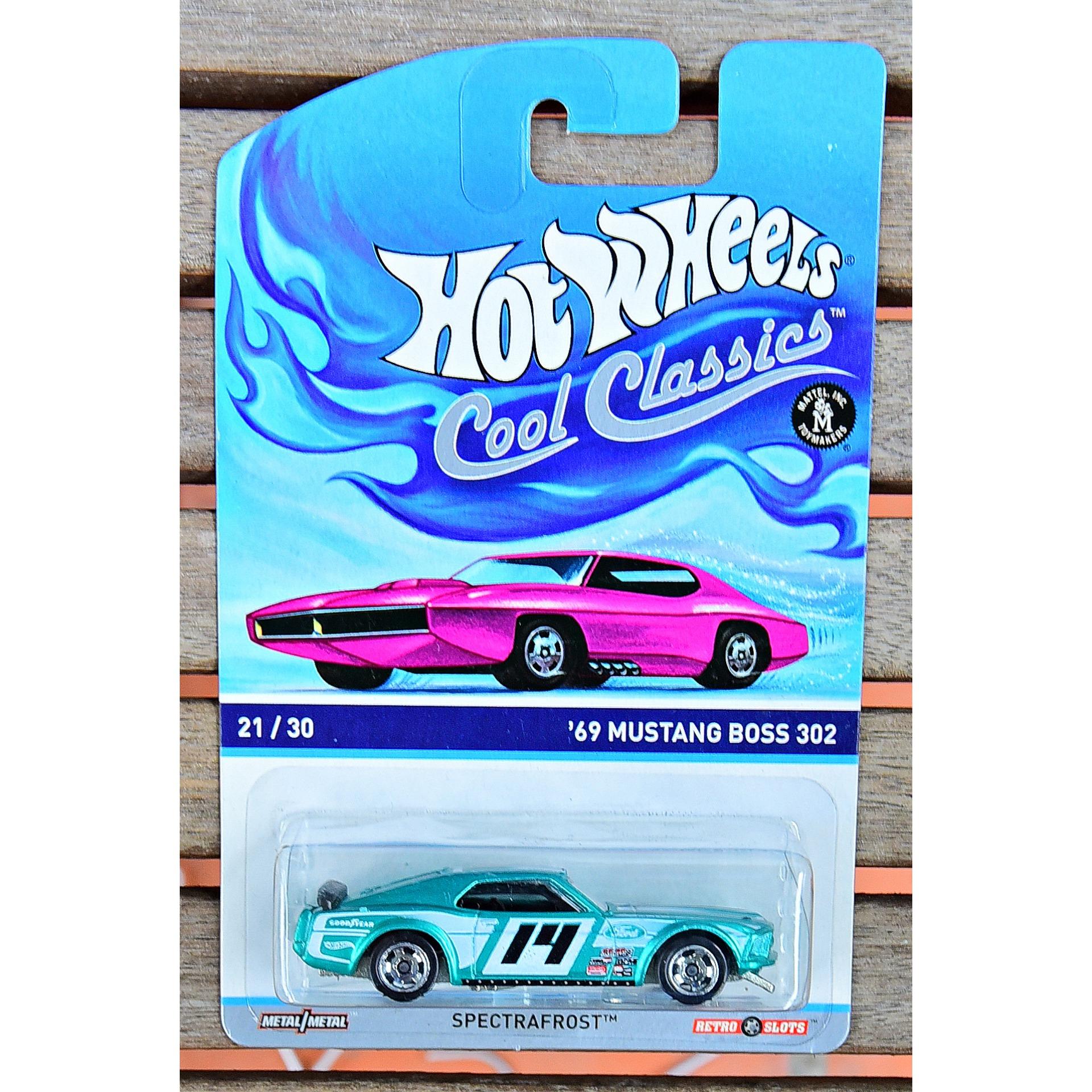 Ô tô mô hình tỉ lệ 1:64 hot wheels cool classics '69 ford mustang boss 302