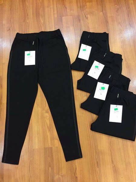 Quần jogger kim tuyến
