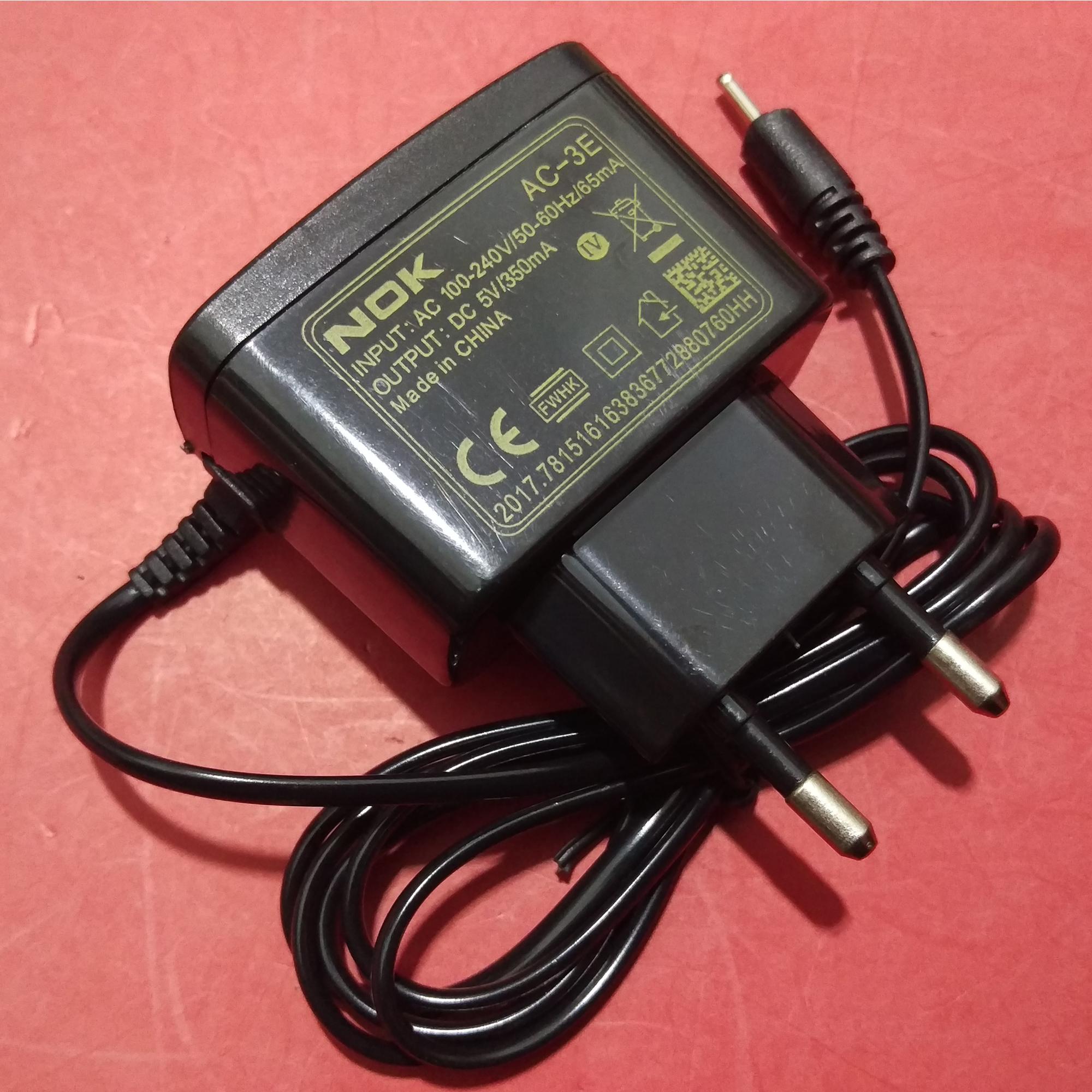 Sạc chân kim dành cho điện thoại Nokia 1280 đầu nhỏ / Bộ sạc Nokia chui nhỏ, Sạc nokia đuôi nhỏ / Sạc chân kim đầu nhỏ cho Nokia 1280, 1200, 6300, 1202 -Hàng Nhập Khẩu Nguyên Bản new