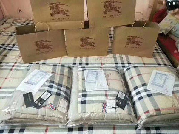 [100% KHÁCH HÀNG ĐÃ MUA VÀ HÀI LÒNG] Chăn (mền) đũi trần bông mỏng mềm mát cho mùa hè thu nằm nay, họa tiết kẻ sang xịn, phù hợp cho cả nam và nữ, loại to 200x230cm, chan (men) dui xuat du mem mat cho mua thu dong