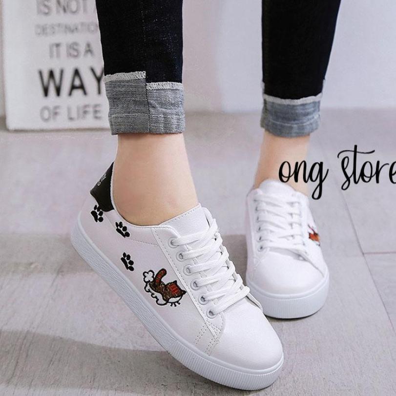 Giày thể thao nữ thêu mèo xinh xắn (mèo cạnh) giá rẻ