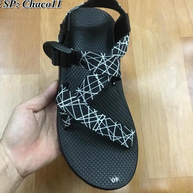 Dép quai hậu chaco11 họa tiết kẻ