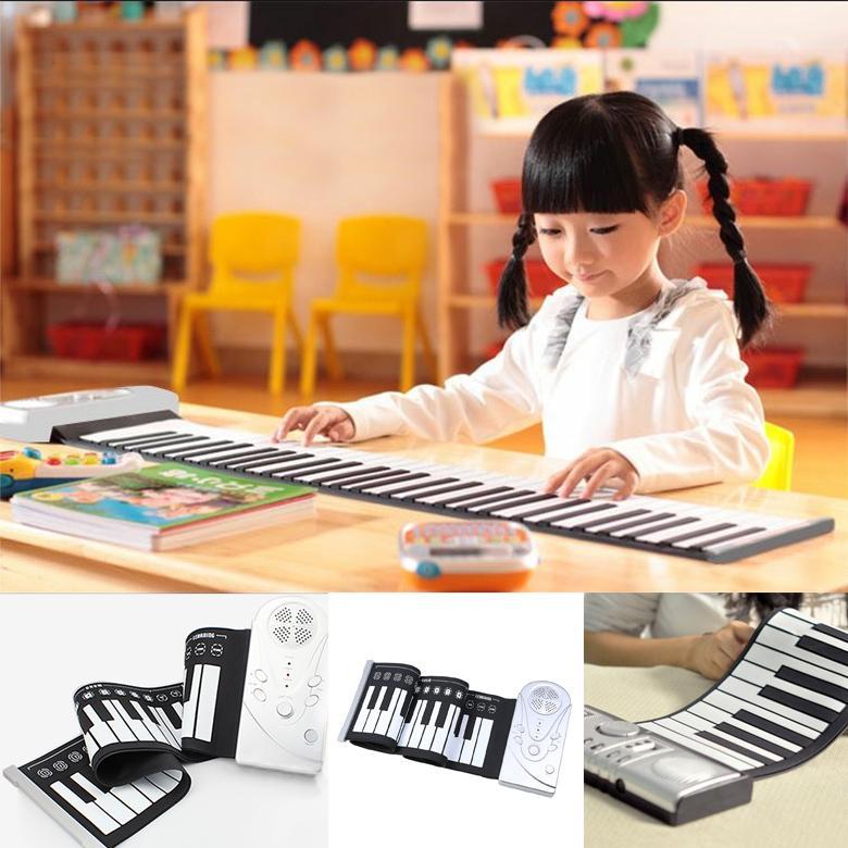 >> SO SÁNH GIÁ MUA MÁY ĐIỆN DI Ở ĐÂU | Shopee Lazada Sendo Tiki 40 Mua Đàn Piano Ở Đâu-Đàn Piano Điện Tử Cho Bé-Đàn Piano Điện Tử Bàn Phím Cuộn Dẻo 49 Phím Với Chất Lượng Âm Thanh Cực Tốt, Nhỏ Gọn Và Tiện Lợi Để Bạn Học Đàn Hay Mang Đi Du Lịch Dã Ngoại. BH uy tín