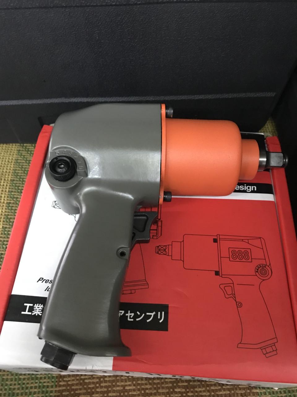 Dụng Cụ Siết Mở Ốc BULON 1/2 2 búa WASAKI