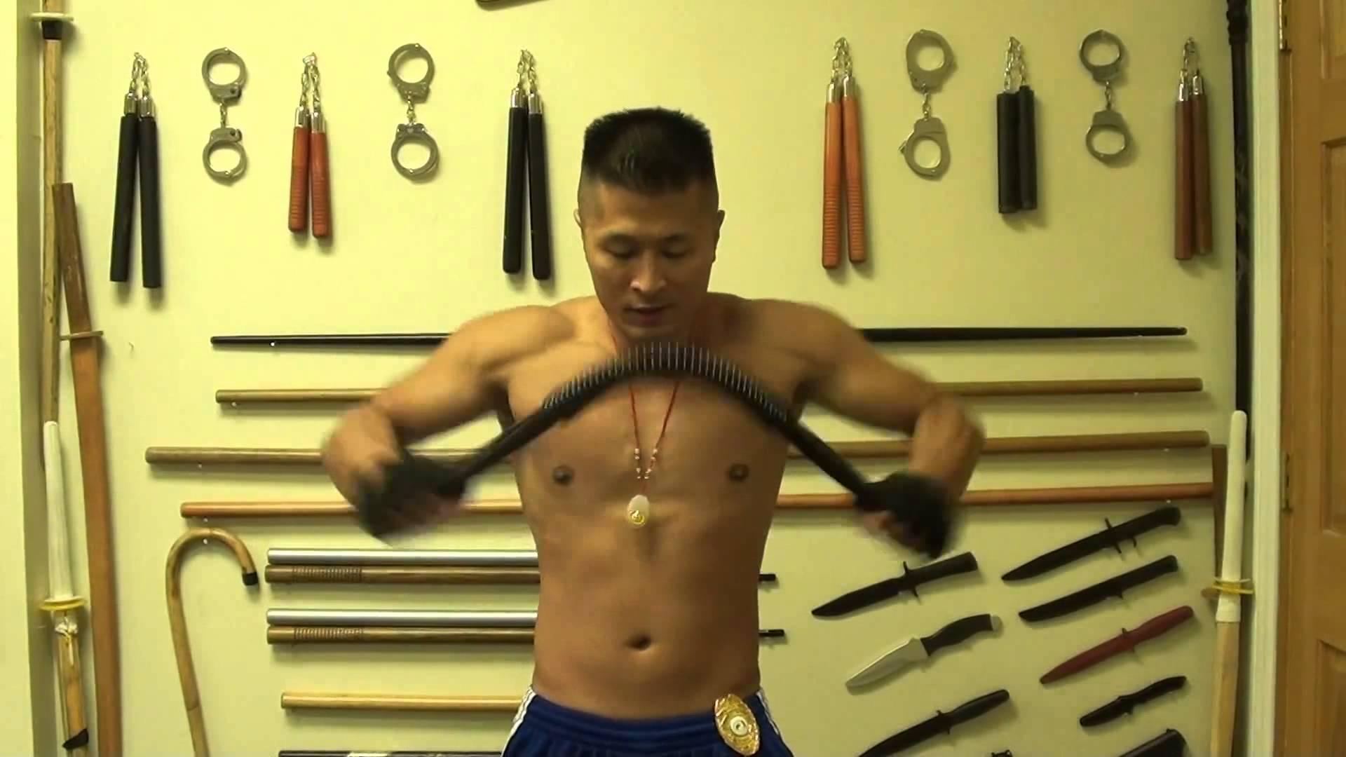 tap-luyen-voi-gay-be-co-tay.jpg