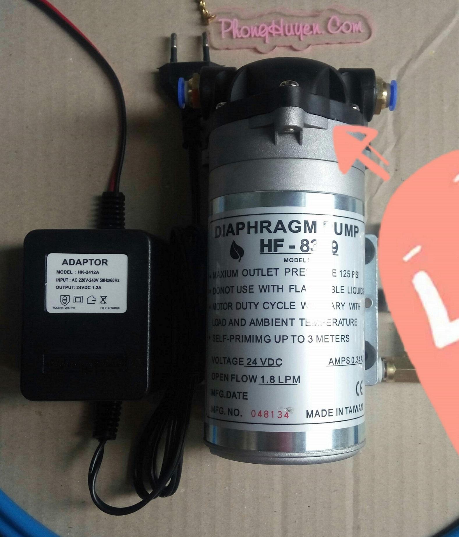 Bơm phun sương 24v tặng kèm đổi điện 220-24v và 2 ren đồng nối ống phun sương. Máy chạy êm, bền bỉ, sương ra đẹp mờ ảo