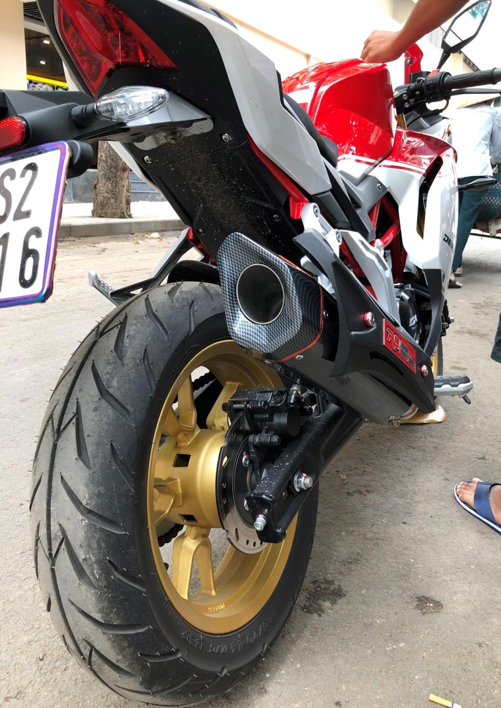 Bộ pô R9 nhập khẩu _thế hệ mới( tặng cổ pô)