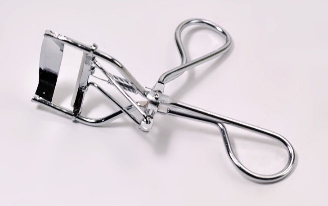 Dụng Cụ Bấm Mi/ Kẹp Bấm Mi Tiện Lợi