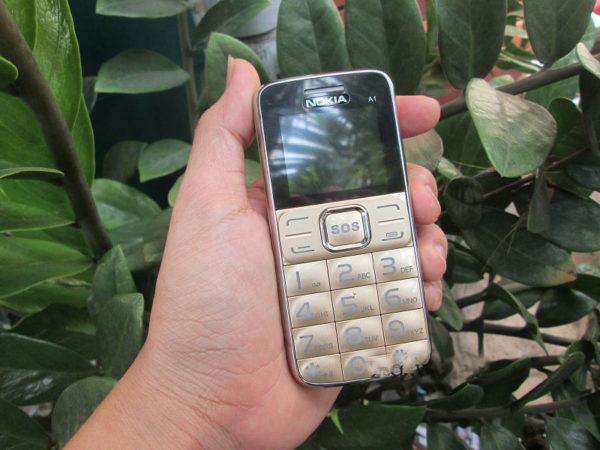 ĐIỆN THOẠI NGƯỜI GIÀ t SỐ TO NGHE GỌI RÕ CÓ ĐÈN PIN SIÊU SÁNG