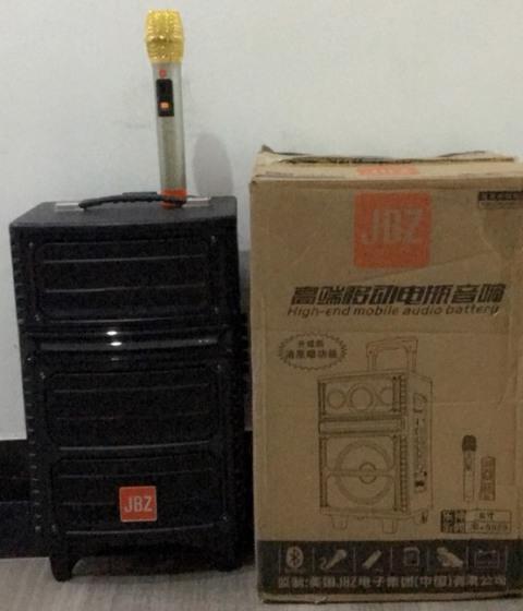 Loa kéo JBZ 0803 vỏ gỗ bass chắc tặng kèm mic không dây