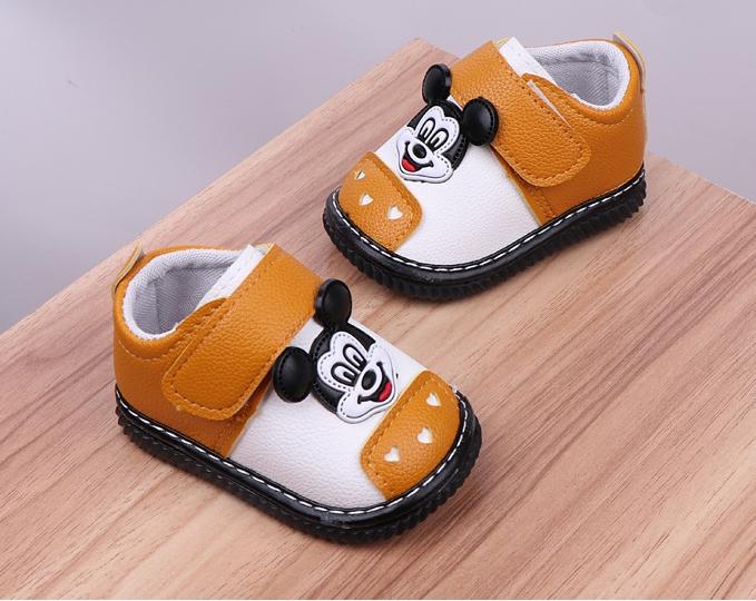 Giày cho bé hình mickey 0-2 tuổi