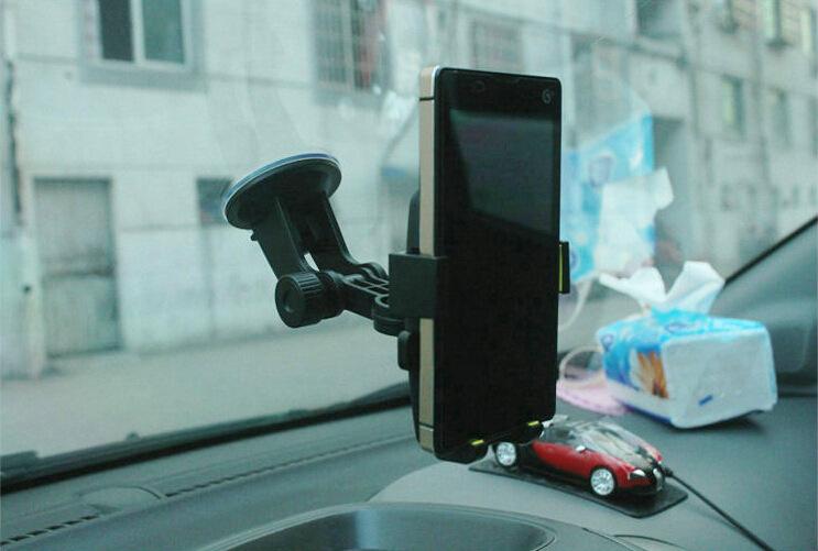 Gá gắn điện thoại trên kính lái