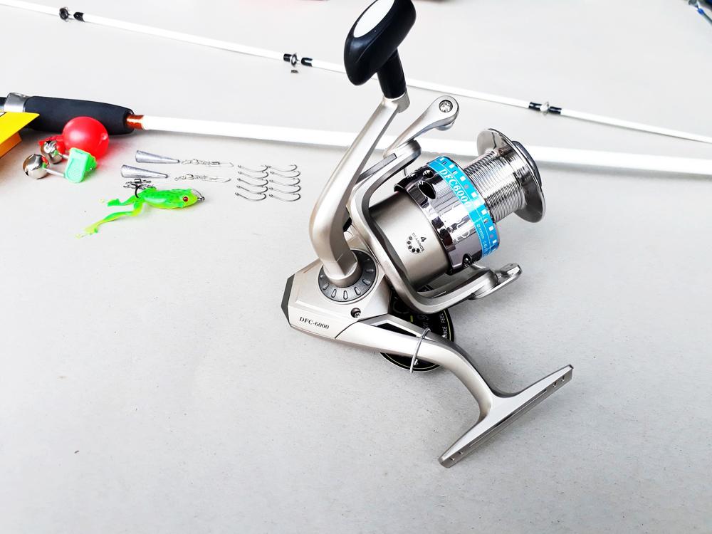 [Bộ cần câu máy]  2 khúc SHIMANO ĐẶC RUỘT  + YOLO 5000 và phụ kiện