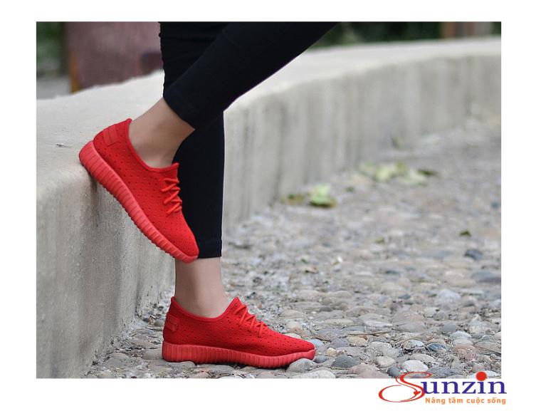 Giày sneaker nữ thoáng chân TVC2